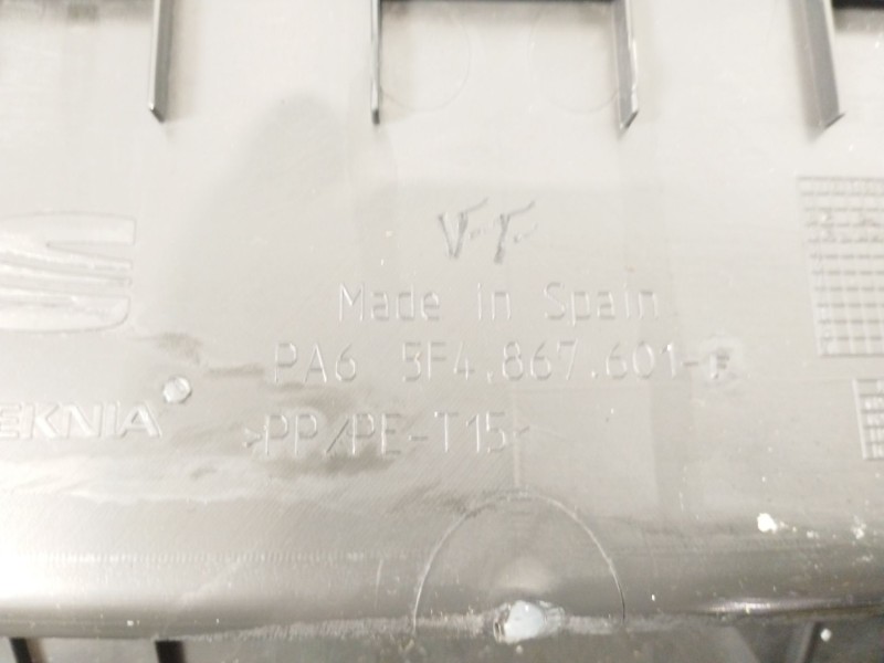 Recambio de guarnecido porton trasero para seat leon (5f1) cupra 280 referencia OEM IAM 5F4867601  