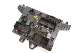 Recambio de caja reles / fusibles para opel astra j lim. selective referencia OEM IAM 13343950  365927271