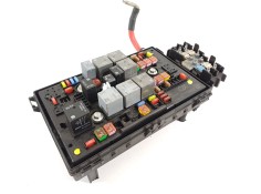 Recambio de caja reles / fusibles para opel astra j lim. cosmo referencia OEM IAM 13313207  1110013AA