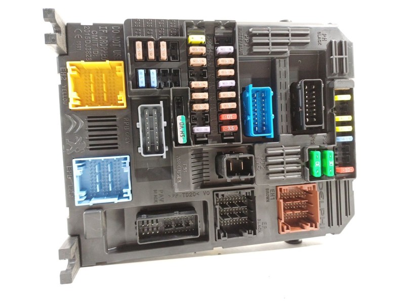 Recambio de caja reles / fusibles para citroën c3 live referencia OEM IAM 9819851180  BSIEL1