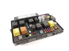 Recambio de caja reles / fusibles para opel astra h (a04) 1.9 cdti (l48) referencia OEM IAM 13205784 015349211 5DK00866843
