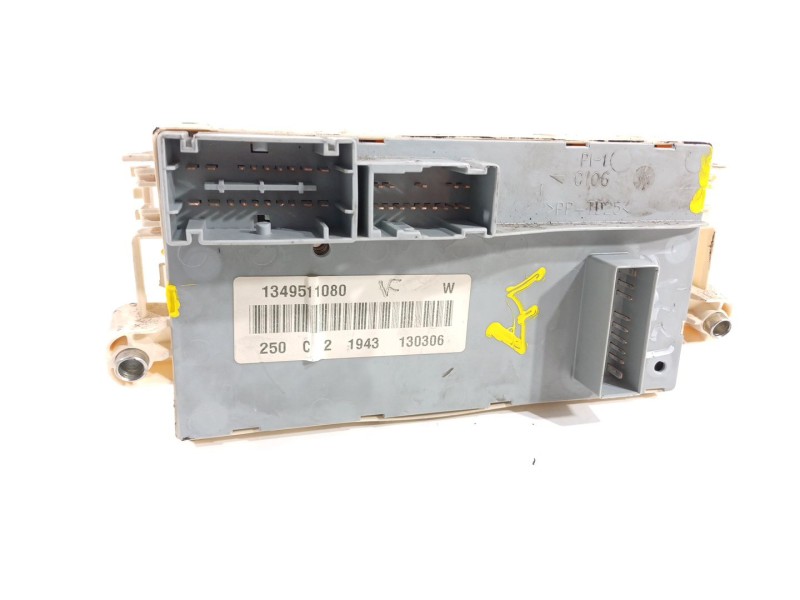 Recambio de caja reles / fusibles para peugeot boxer autobús 2.2 hdi 120 referencia OEM IAM 1349511080  