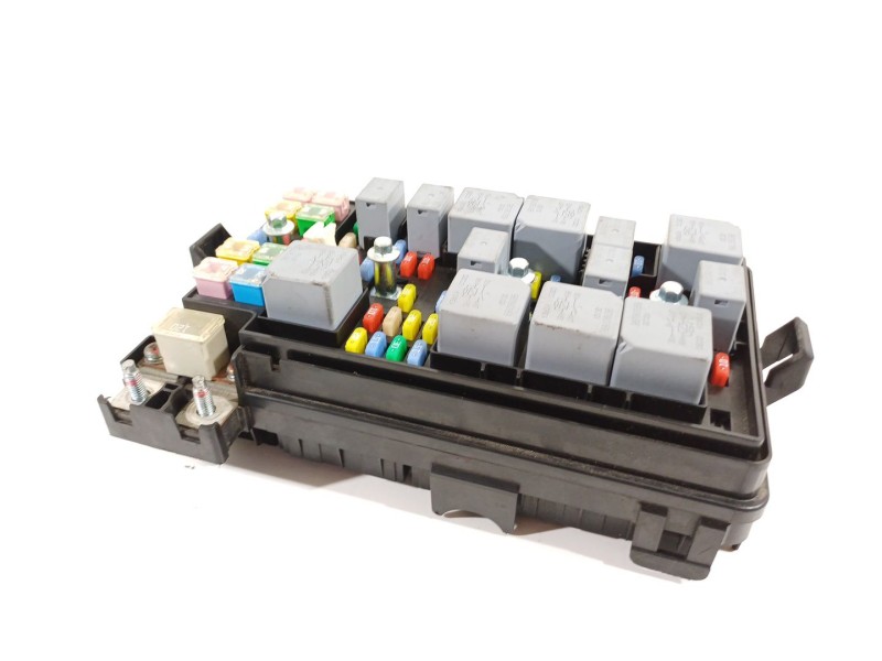Recambio de caja reles / fusibles para chevrolet epica lt referencia OEM IAM 96646698  