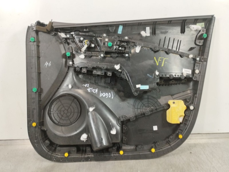 Recambio de guarnecido puerta delantera izquierda para hyundai kona tecno 2wd referencia OEM IAM 82370J9000  