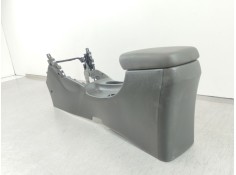 Recambio de apoyabrazos central para hyundai kona tecno 2wd referencia OEM IAM 84611J9000   2