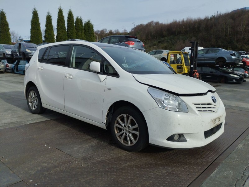 toyota verso del año 2012