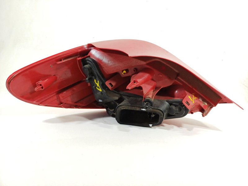 Recambio de piloto trasero derecho para peugeot 207/207+ (wa_, wc_) 1.4 hdi referencia OEM IAM 9686565980  