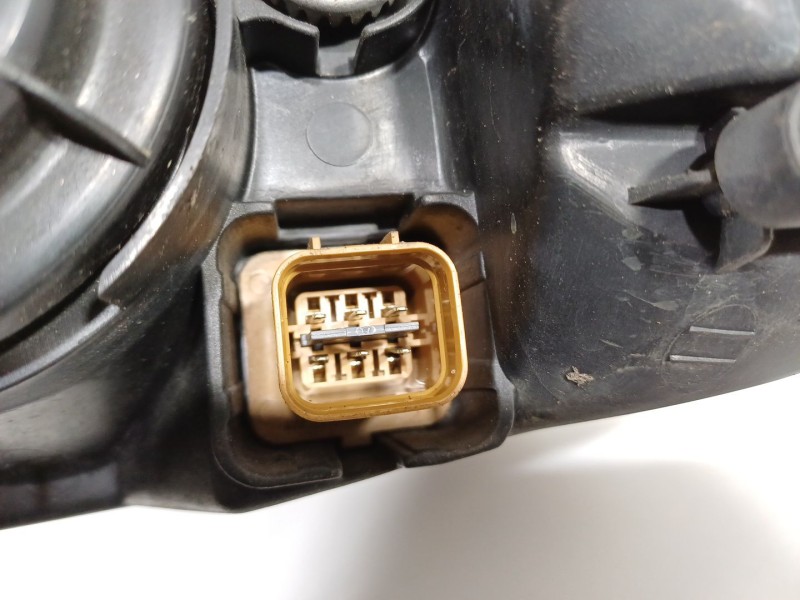 Recambio de faro derecho para chevrolet captiva 2.0 vcdi lt referencia OEM IAM 96626974  