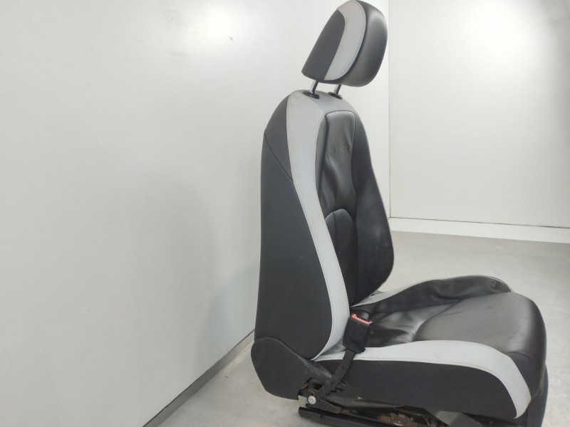Recambio de asiento delantero izquierdo para seat leon (5f1) cupra 280 referencia OEM IAM 5Q4881105A  