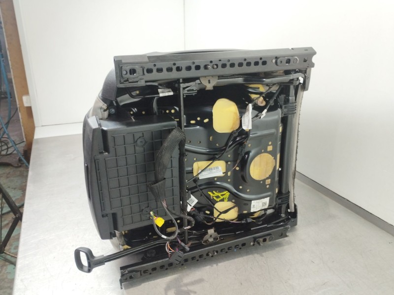 Recambio de asiento delantero izquierdo para seat leon (5f1) cupra 280 referencia OEM IAM 5Q4881105A  