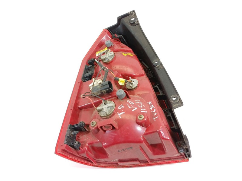 Recambio de piloto trasero derecho para hyundai tucson (jm) 2.0 crdi comfort (4wd) referencia OEM IAM 924022E0  