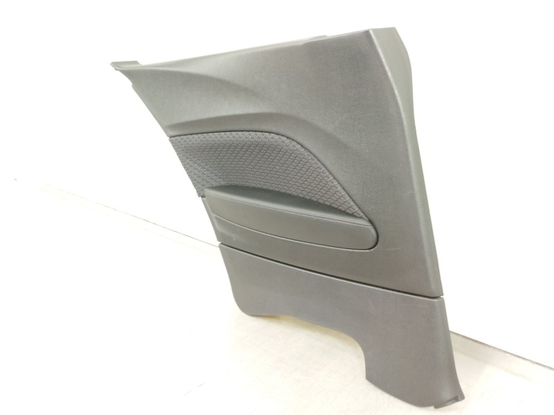 Recambio de guarnecido puerta trasera izquierda para bmw 1 (f21) 116 i referencia OEM IAM 16631410  