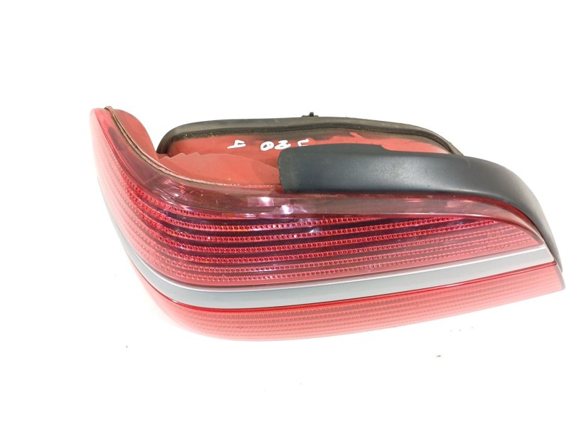 Recambio de piloto trasero izquierdo para peugeot 406 (8b) 2.0 hdi 110 referencia OEM IAM 9630364877  