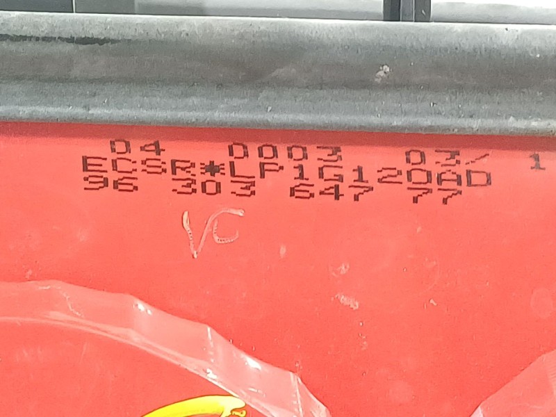 Recambio de piloto trasero derecho para peugeot 406 (8b) 2.0 hdi 110 referencia OEM IAM 9630364777  