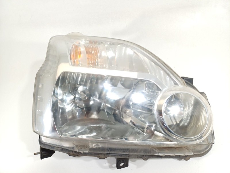 Recambio de faro derecho para nissan x-trail (t31) le referencia OEM IAM 26010JG40A  