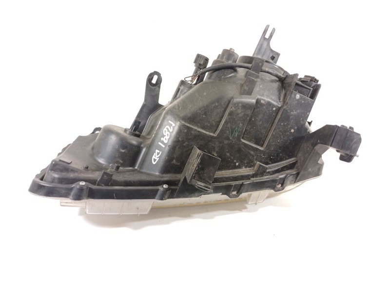 Recambio de faro derecho para nissan x-trail (t31) le referencia OEM IAM 26010JG40A  
