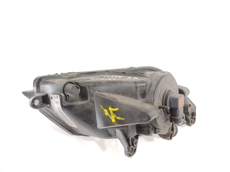 Recambio de faro antiniebla derecho para seat leon st (5f8) 1.6 tdi referencia OEM IAM 6J9941702A  