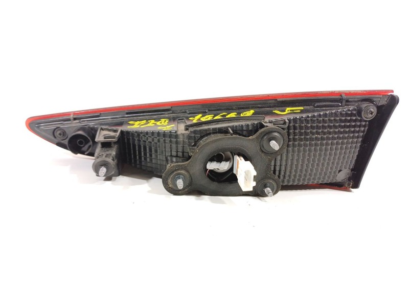 Recambio de piloto trasero izquierdo en porton para hyundai kona tecno 2wd referencia OEM IAM 92403J9000  