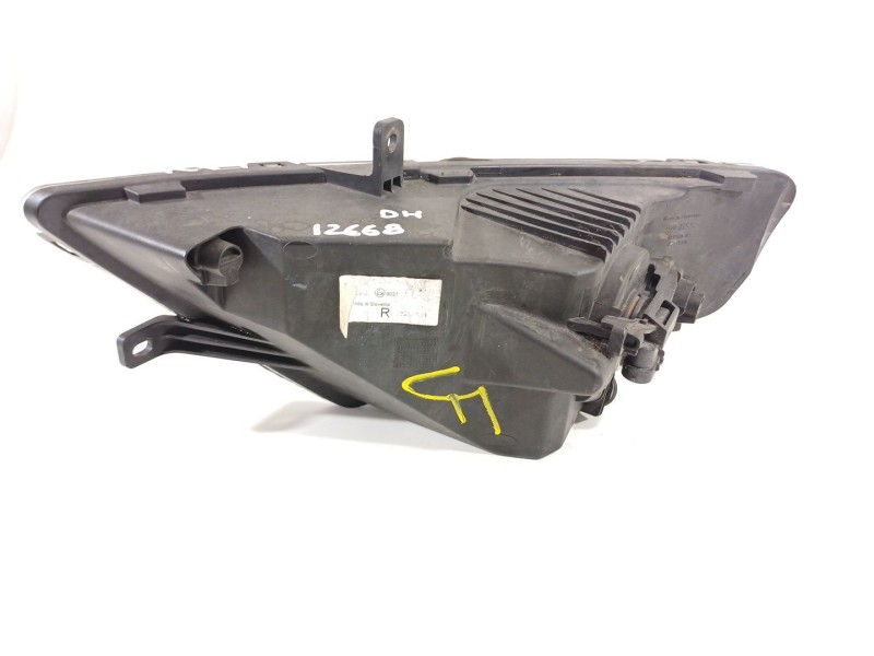 Recambio de faro antiniebla derecho para seat leon sc (5f5) 2.0 tdi referencia OEM IAM 6J9941702A  