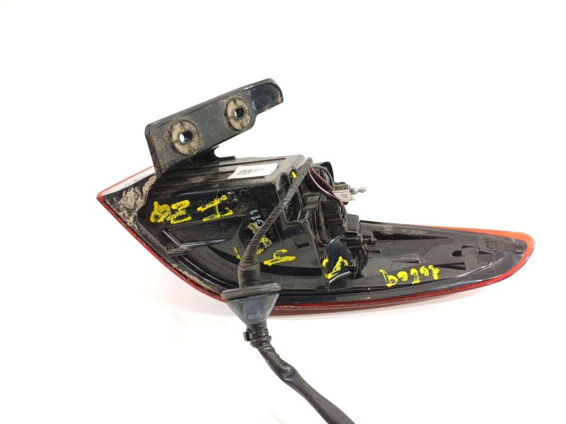 Recambio de piloto trasero izquierdo para hyundai kona tecno 2wd referencia OEM IAM 92401J9000  