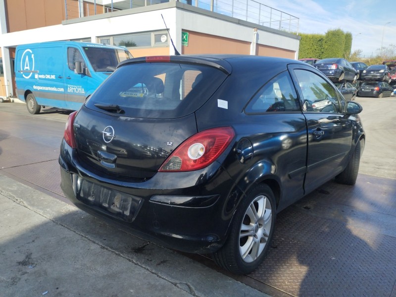 opel corsa d (s07) del año 2006