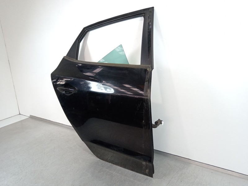 Recambio de puerta trasera derecha para hyundai ix35 classic 2wd referencia OEM IAM   