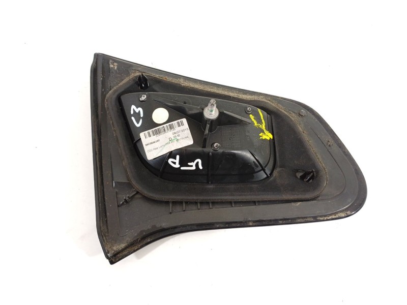 Recambio de piloto trasero derecho en porton para citroën c3 attraction referencia OEM IAM 9803934280  