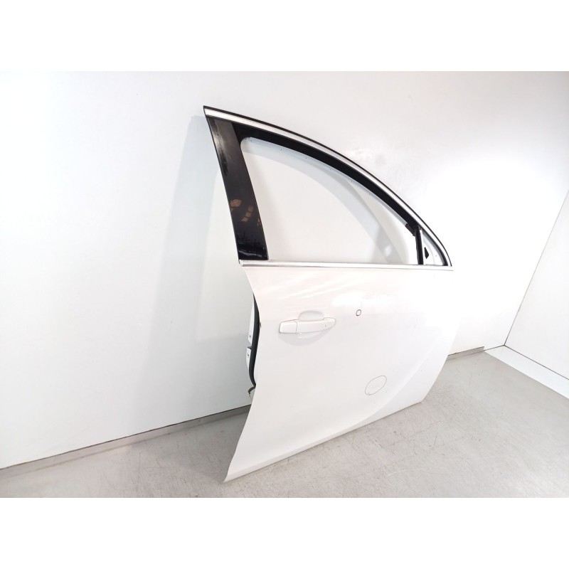 Recambio de puerta delantera derecha para opel insignia sports tourer 2.0 16v cdti referencia OEM IAM   