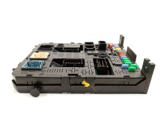 Recambio de caja reles / fusibles para peugeot 5008 premium referencia OEM IAM 9678477180  
