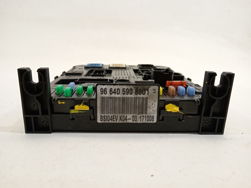 Recambio de caja reles / fusibles para peugeot 308 confort referencia OEM IAM 9664059080  BSI 04 EV K04
