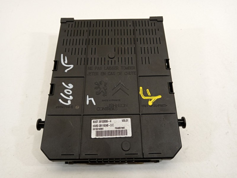 Recambio de caja reles / fusibles para peugeot 308 confort referencia OEM IAM 9664059080  BSI 04 EV K04
