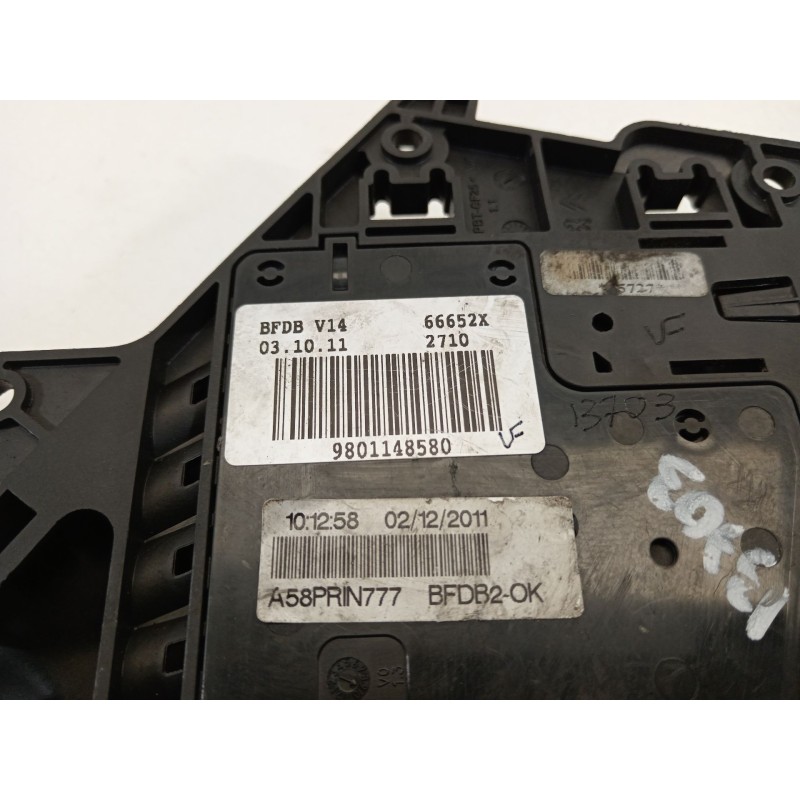 Recambio de caja reles / fusibles para citroën c3 picasso (sh_) 1.4 vti 95 referencia OEM IAM 9801148580  