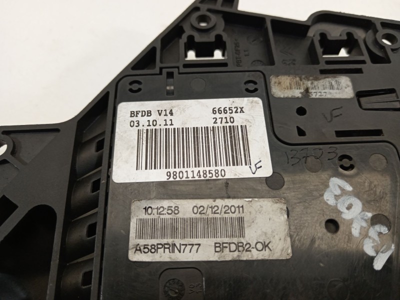 Recambio de caja reles / fusibles para citroën c3 picasso (sh_) 1.4 vti 95 referencia OEM IAM 9801148580  