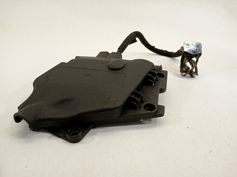 Recambio de caja reles / fusibles para citroën c3 picasso (sh_) 1.4 vti 95 referencia OEM IAM 9801148580  