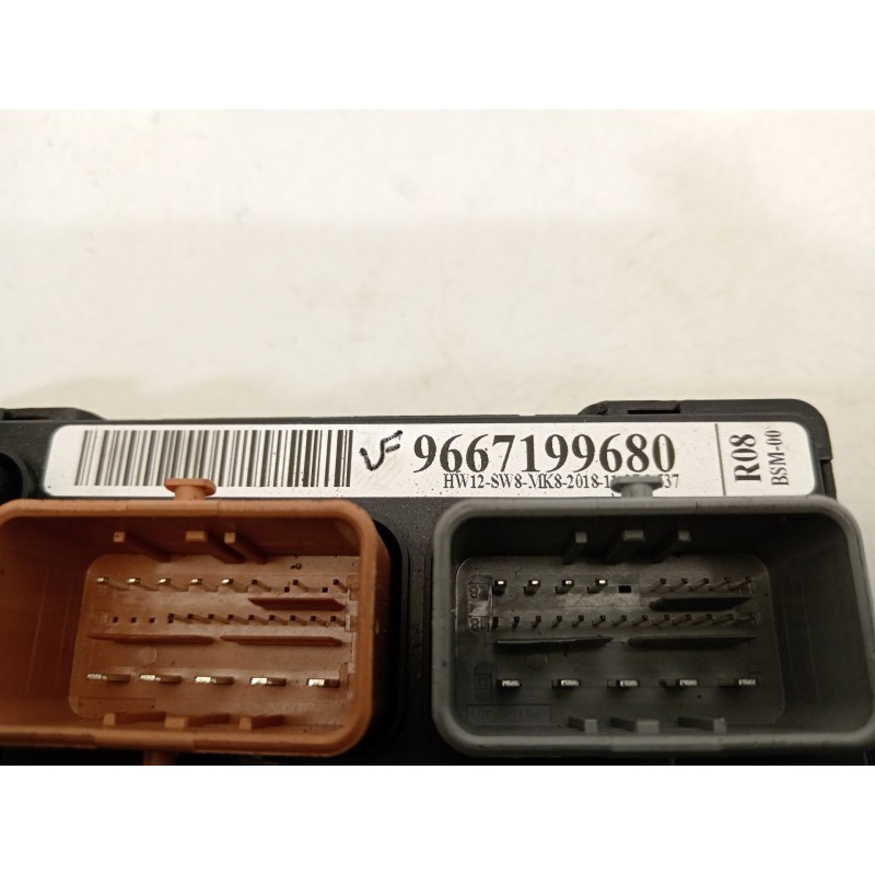 Recambio de caja reles / fusibles para citroën c3 picasso (sh_) 1.4 vti 95 referencia OEM IAM 9667199680  