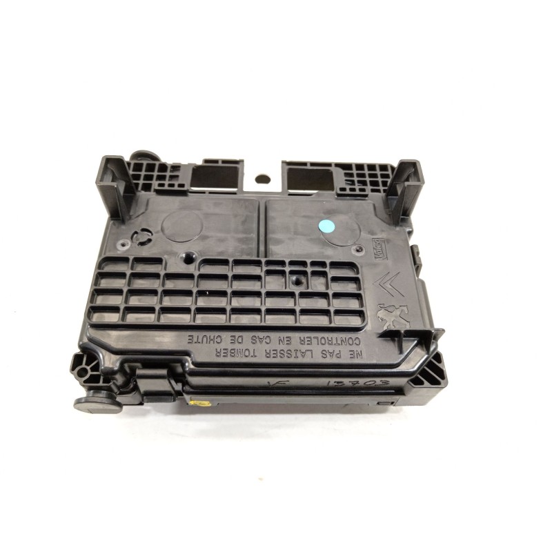 Recambio de caja reles / fusibles para citroën c3 picasso (sh_) 1.4 vti 95 referencia OEM IAM 9667199680  