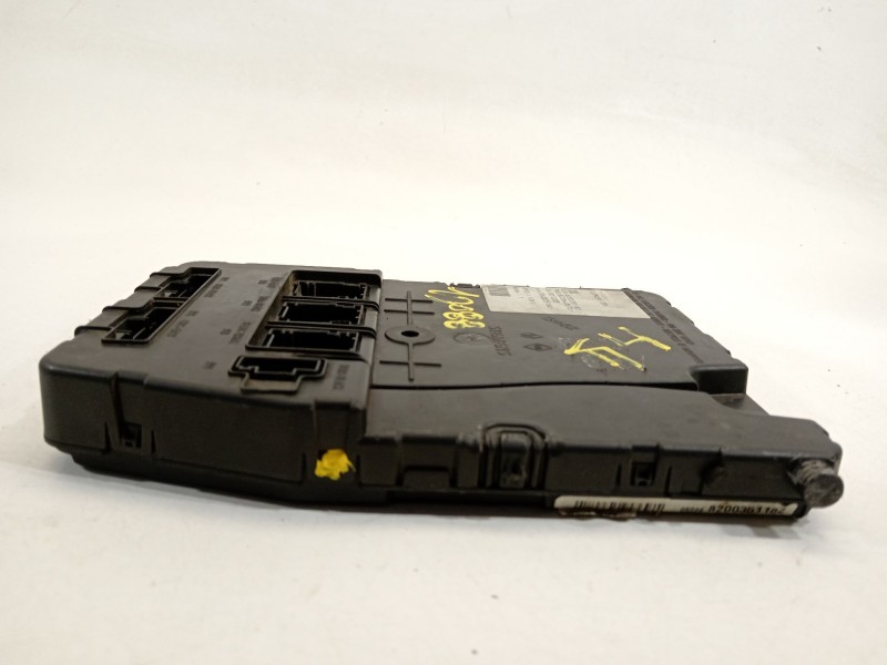 Recambio de caja reles / fusibles para renault megane ii familiar authentique referencia OEM IAM 8200351182  