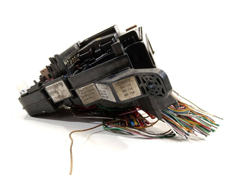 Recambio de caja reles / fusibles para kia optima concept referencia OEM IAM 91267D4303  