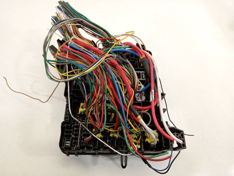 Recambio de caja reles / fusibles para kia optima concept referencia OEM IAM 91267D4303  