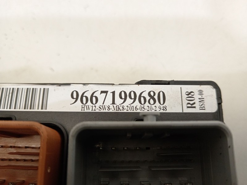 Recambio de caja reles / fusibles para citroën c3 / c3 origin iii (sx) 1.2 vti 68 referencia OEM IAM 9667199680  