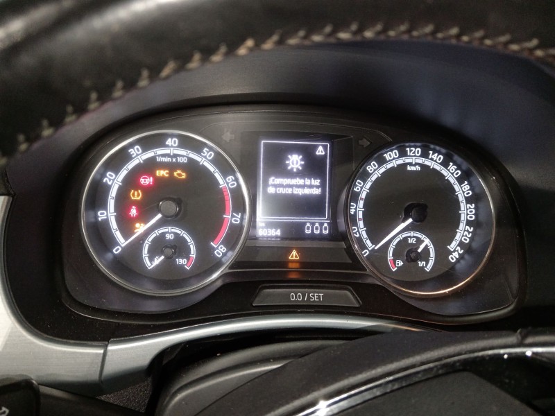 Recambio de cuadro instrumentos para skoda fabia iii (nj3) 1.0 tsi referencia OEM IAM 6V0920740E  