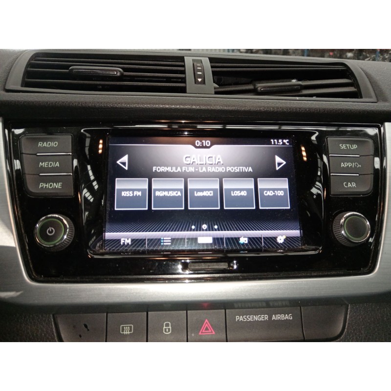 Recambio de sistema audio / radio cd para skoda fabia iii (nj3) 1.0 tsi referencia OEM IAM 6V0035869J  