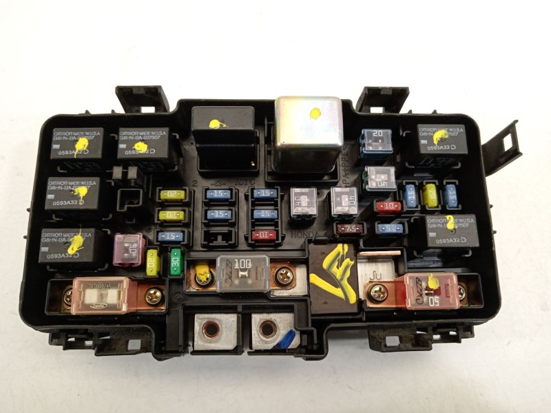 Recambio de caja reles / fusibles para honda cr-v ii (rd_) 2.0 (rd5) referencia OEM IAM 6843110709410290  