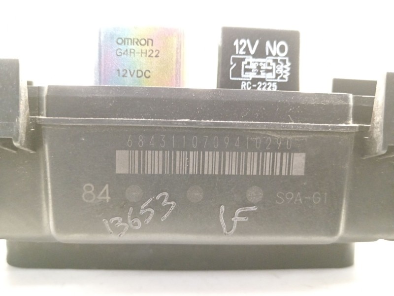 Recambio de caja reles / fusibles para honda cr-v ii (rd_) 2.0 (rd5) referencia OEM IAM 6843110709410290  