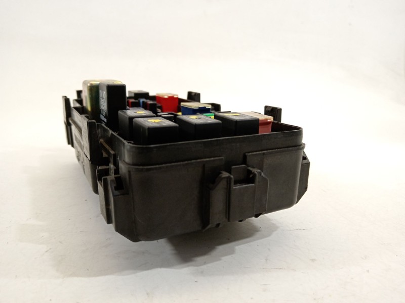 Recambio de caja reles / fusibles para honda cr-v ii (rd_) 2.0 (rd5) referencia OEM IAM 6843110709410290  