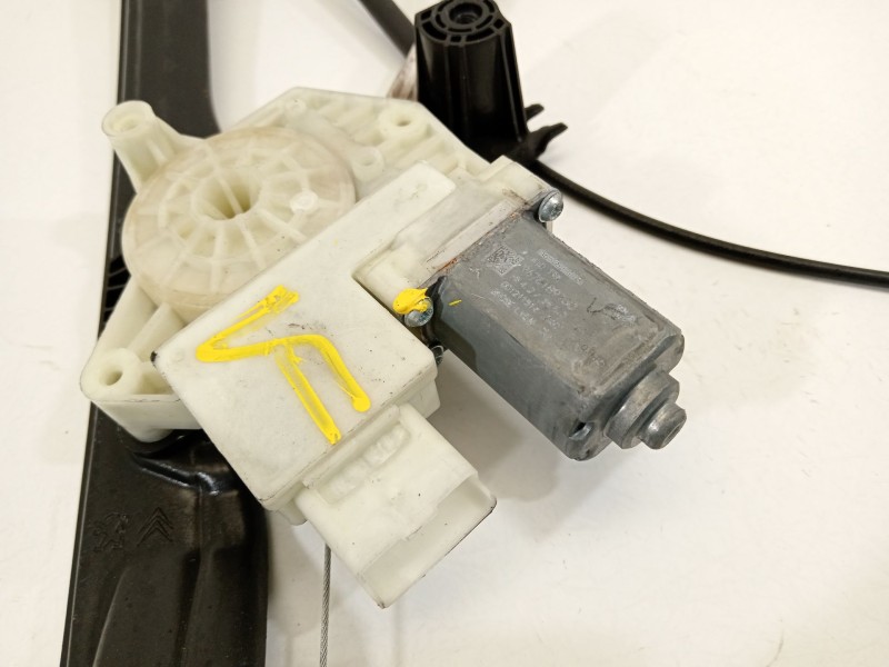 Recambio de elevalunas delantero derecho para peugeot 308 active referencia OEM IAM 9678189780  