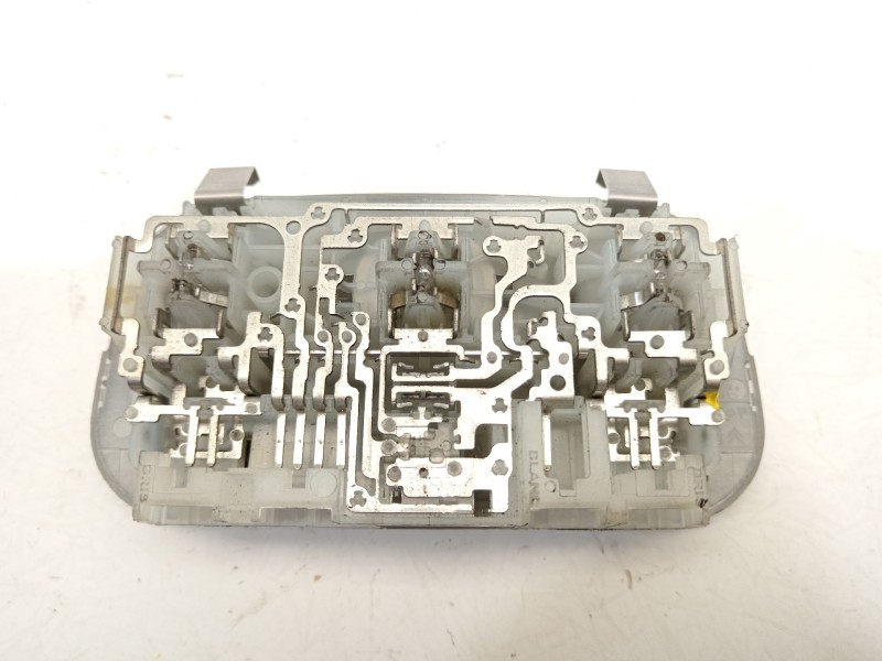 Recambio de luz interior para citroën berlingo station wagon xtr referencia OEM IAM 9680713880  