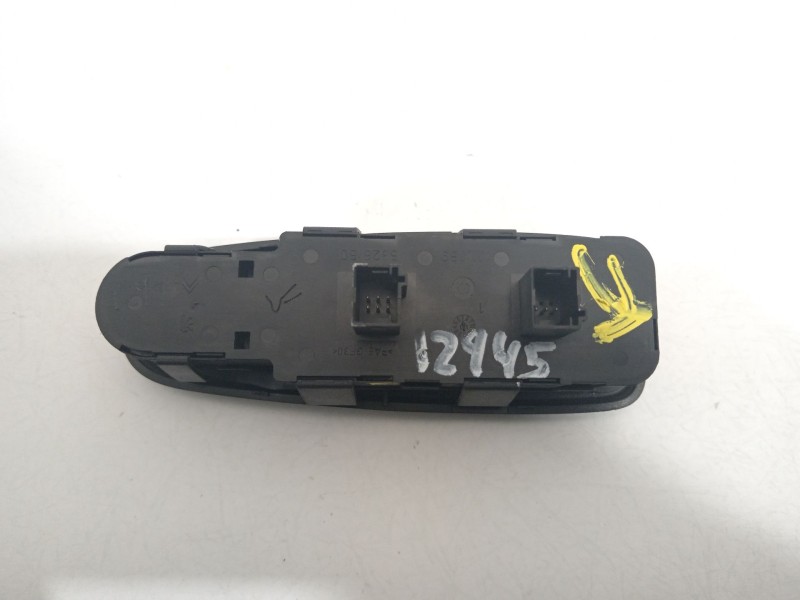 Recambio de mando elevalunas delantero izquierdo para citroën c4 picasso millenium referencia OEM IAM 96639382ZD  
