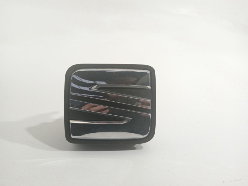 Recambio de maneta exterior porton para seat leon (5f1) cupra 280 referencia OEM IAM 5F0827565B  