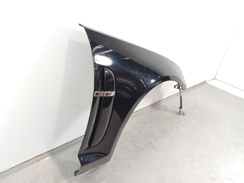 Recambio de aleta delantera derecha para jaguar xf 3.0 v6 diesel luxury referencia OEM IAM 8X23  